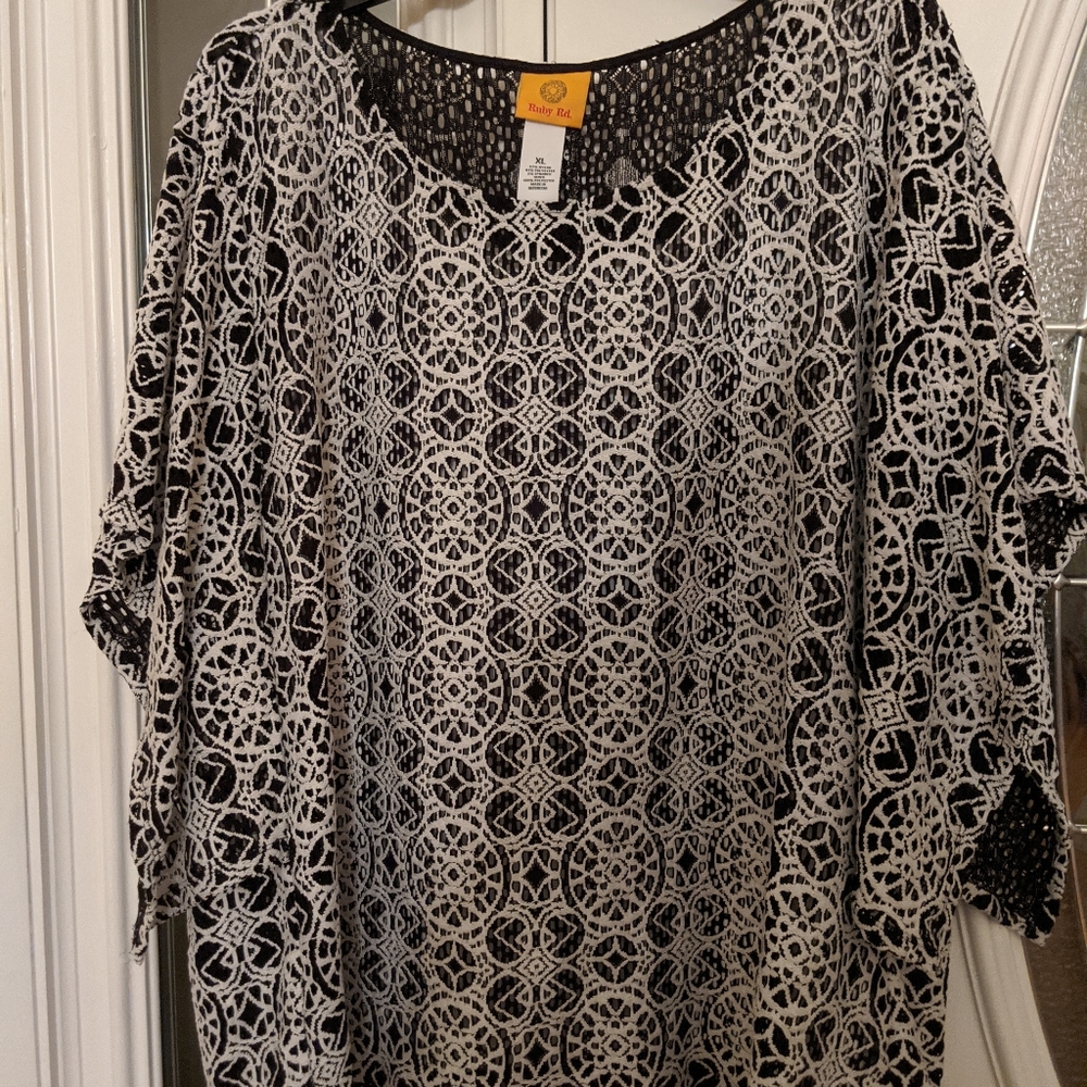 Ruby Rd. Size Xl Blouse In Like New Condition. - image 3